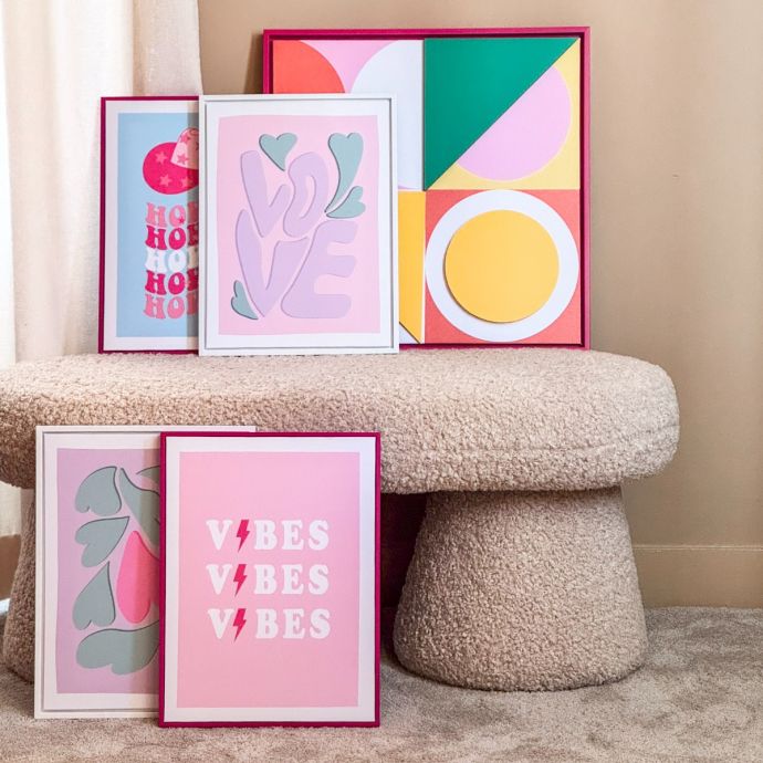 Poster in frame hearts