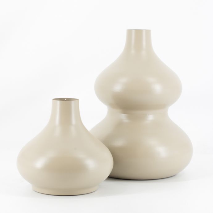 Metalen vaas spheres sand 