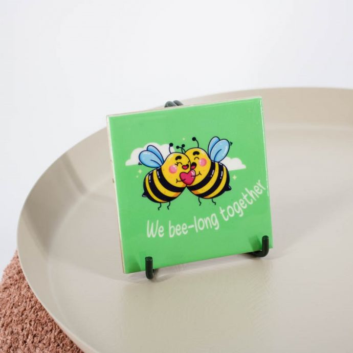 Tegeltje 'We bee-long together'