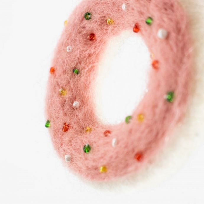 Wollen hanger donut