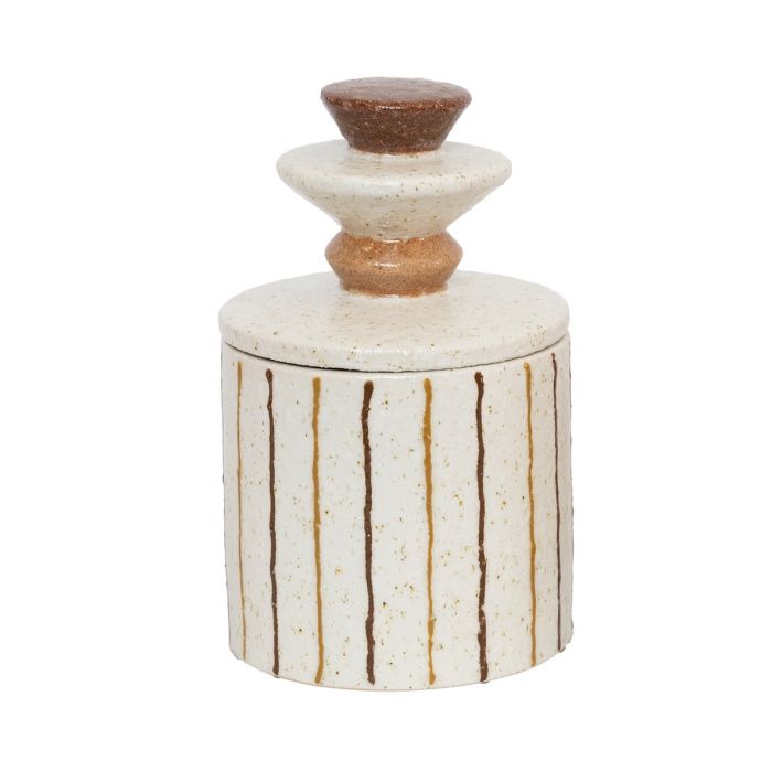 Aardewerk jar Lina L