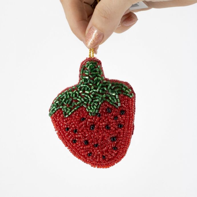 Hanger met kralen aardbei