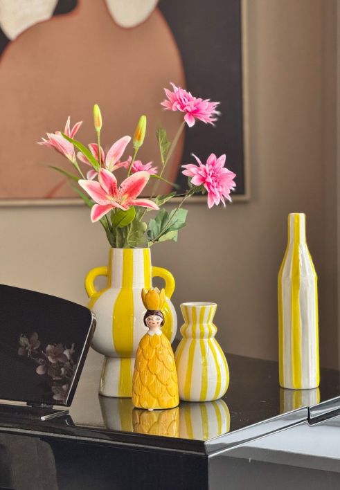 Aardewerk vaas stripe yellow