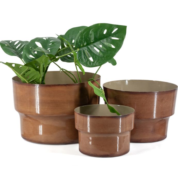 Metalen bloempot amber
