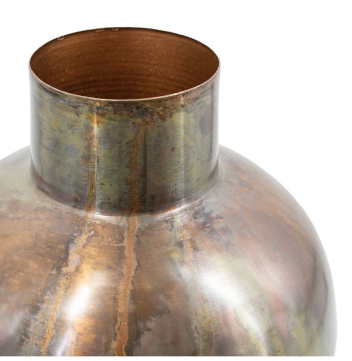 Metalen vaas roest