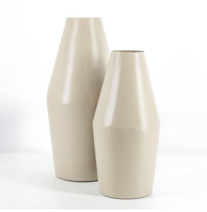 Metalen vaas sand