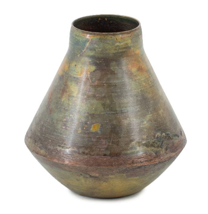 Metalen vaasje roest