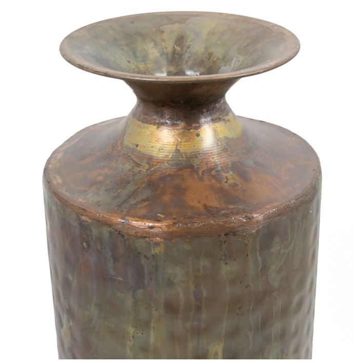 Metalen vaas roest