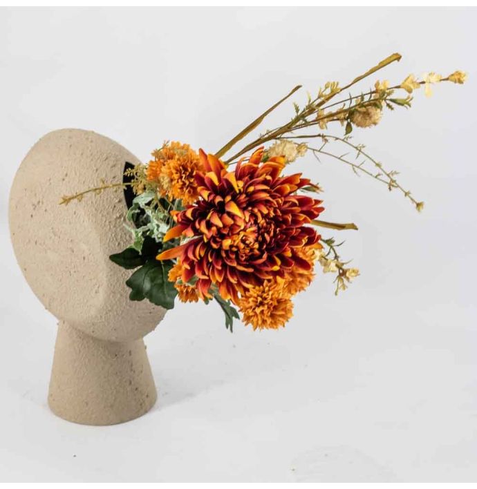 Metalen vaas ornament sand stone