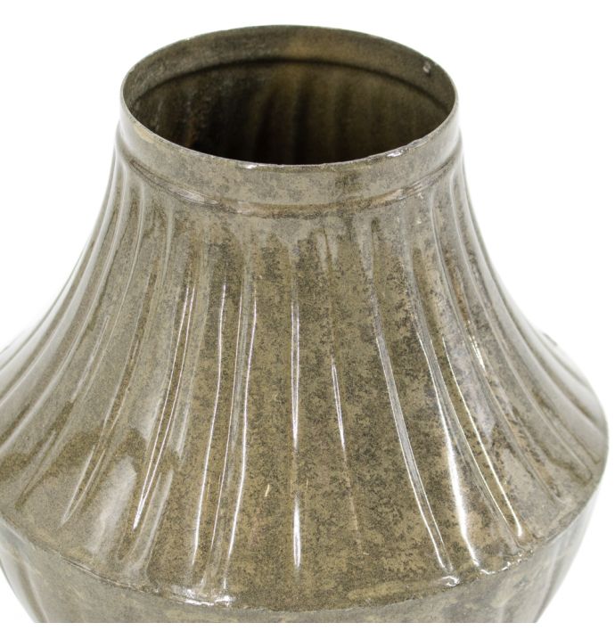 Metalen vaas olive