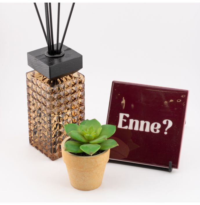 Tegeltje Enne
