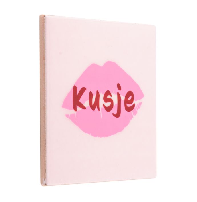 Tegeltje Kusje