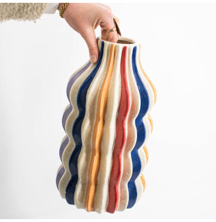Aardewerk vaas stripes regenboog