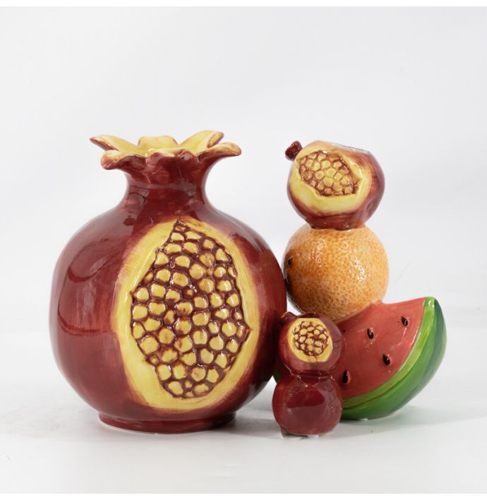 Aardewerk vaasje 'Granaatappel'