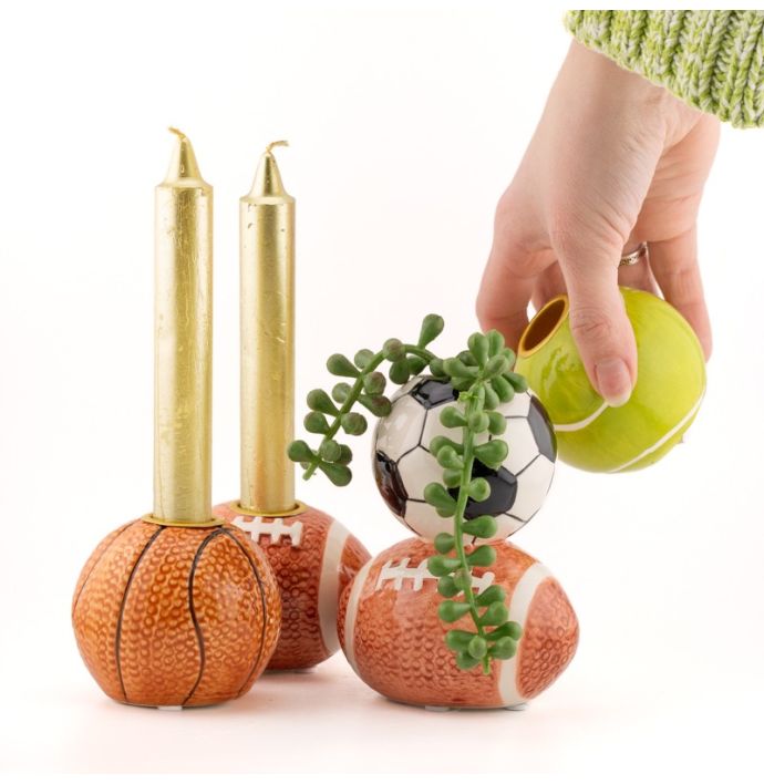 Aardewerk kaarsenstandaard basketbal