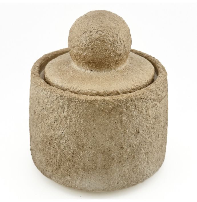 Aardewerk potje met deksel beige