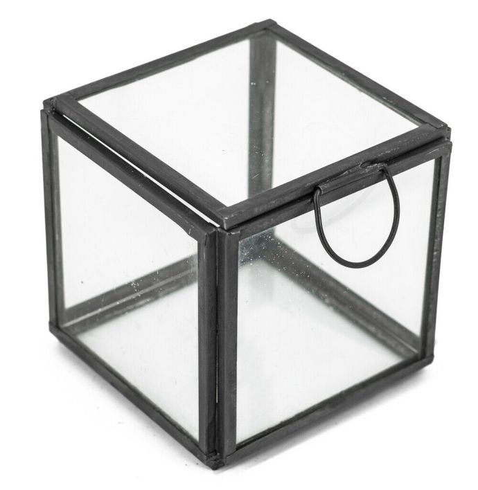 Glazen doosje met deksel