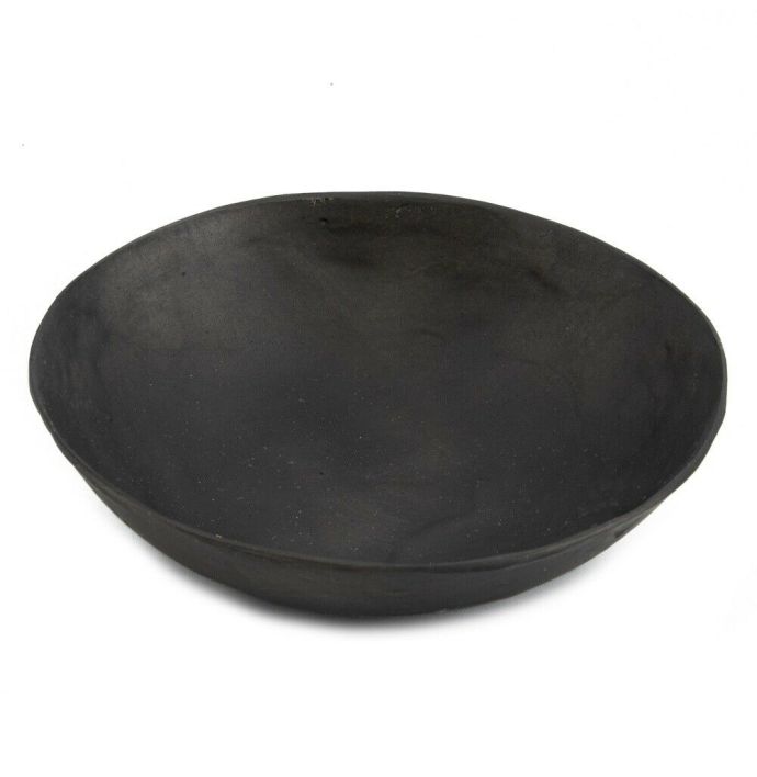 Schaaltje schelp rond zwart