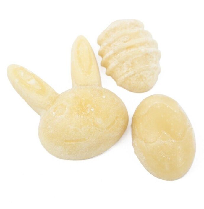 Organza zakje met 3x amberblokje konijn en ei ´Silk´