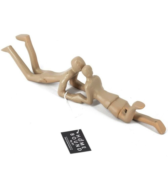 Decoratiebeeld metaal liefde beige