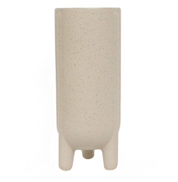 Aardewerk vaas op pootjes zand 