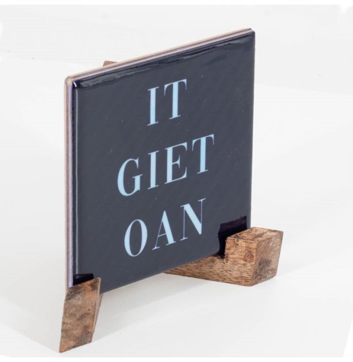 Tegel ´It giet oan´