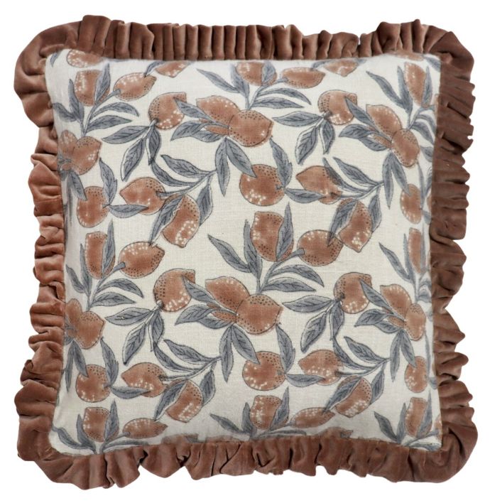 Kussen fruits met roezels