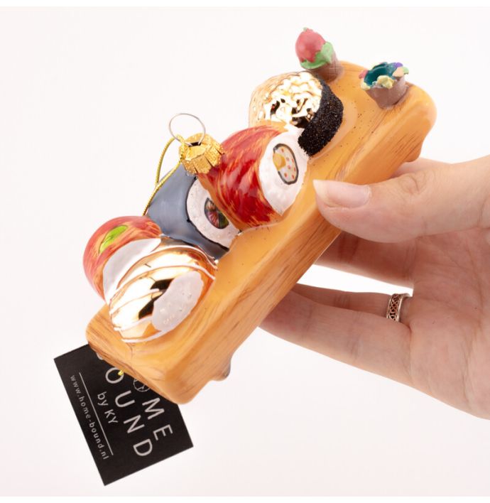 Kerstbal Sushi platter