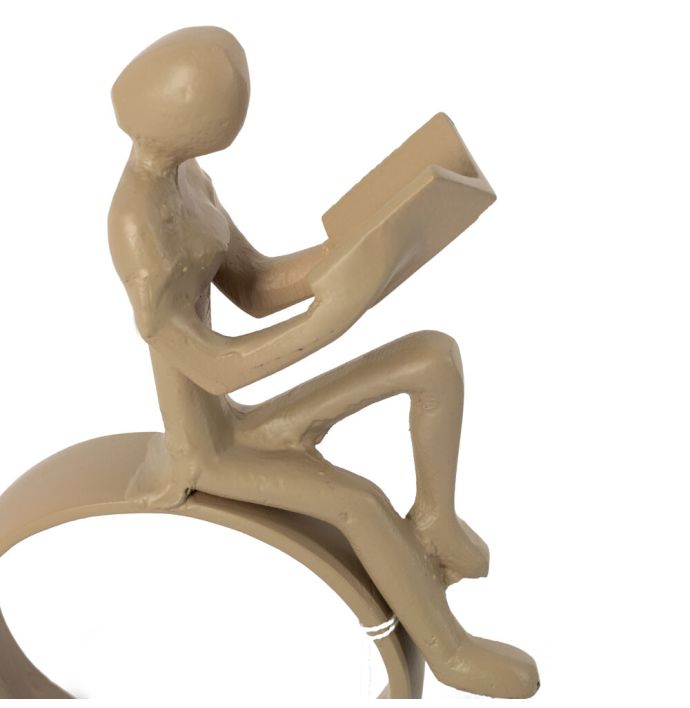 Beeld boek zittend beige
