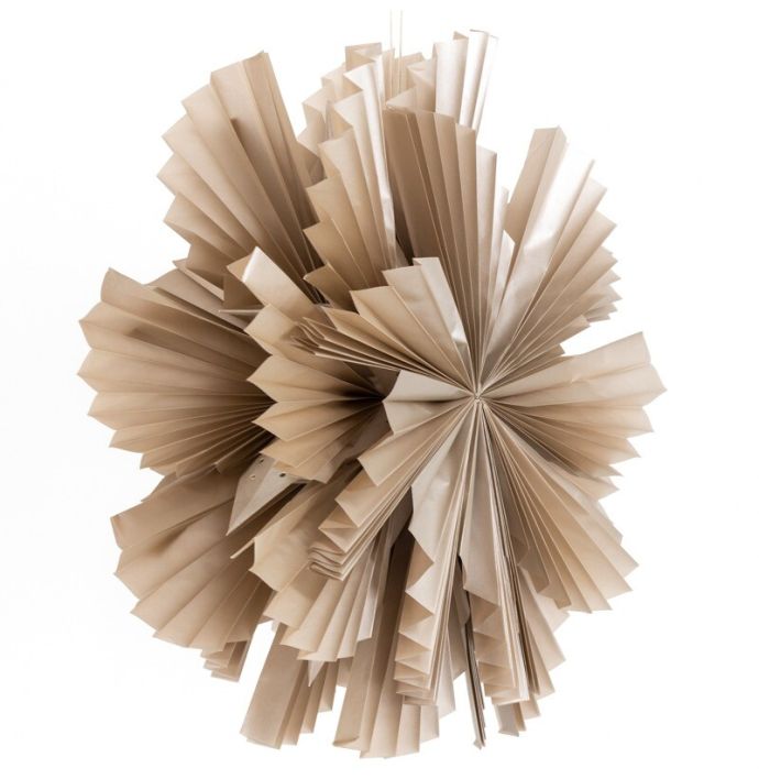 Papieren kerstster waves 60cm taupe met pendel