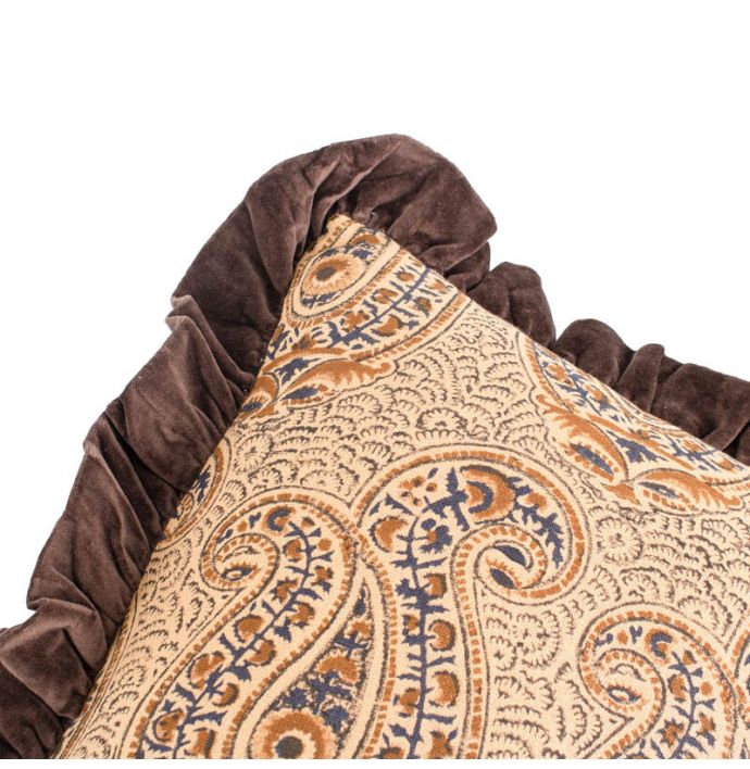 Kussen batik met roezels sandstone