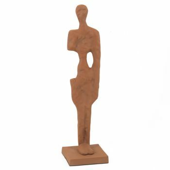 Beeldje staand  terracotta 