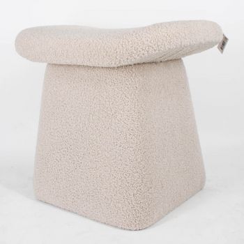 Hocker Nova