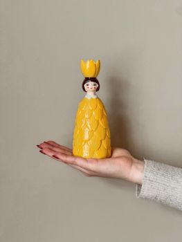 Kaarsenstandaard vrouw bloem